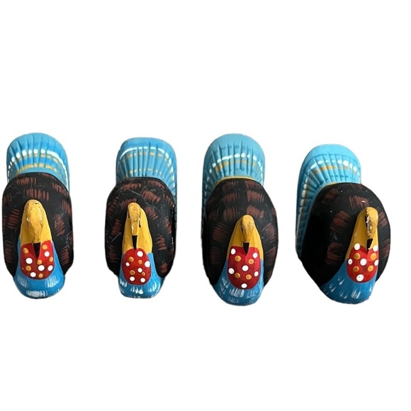 Set Of 6 Vintage 70s Hand painted Wooden Turkey Birds Napkin Ring Holders - Picture 1 of 12